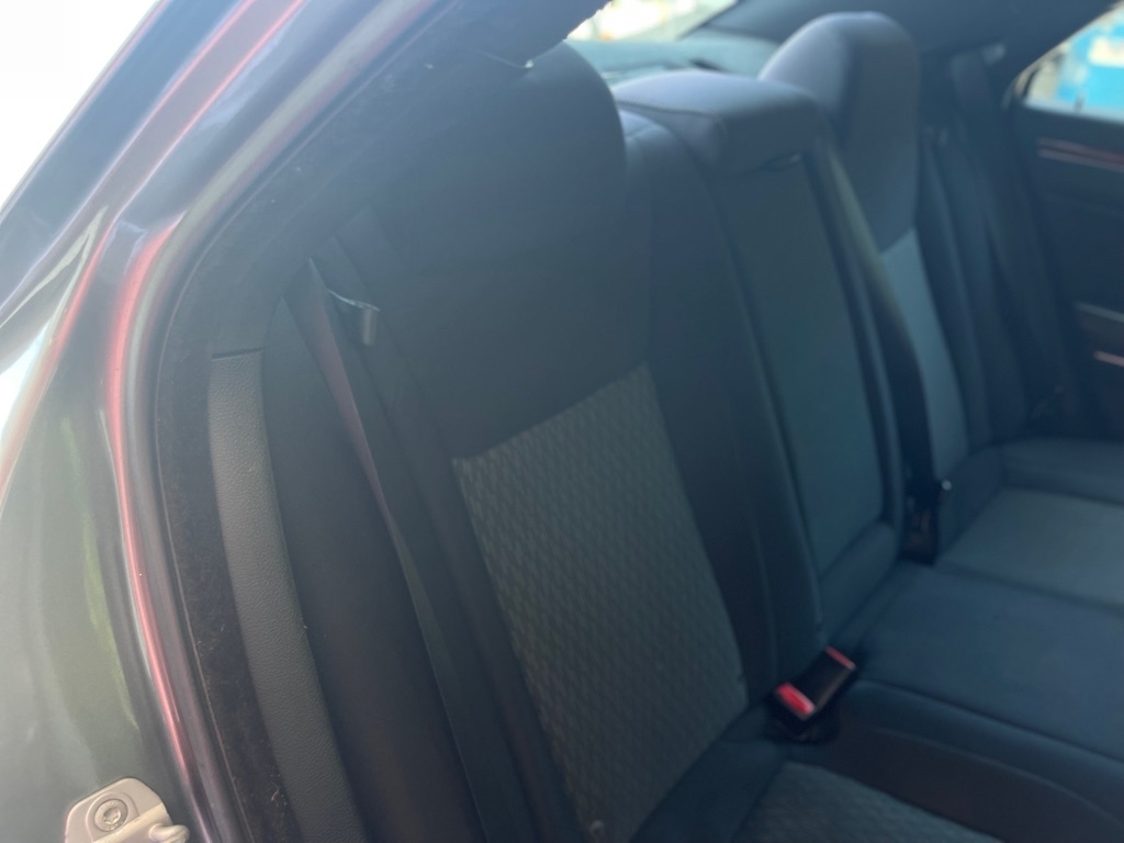 Chrysler 300 Base 2012 Chrysler 300 Base 2012