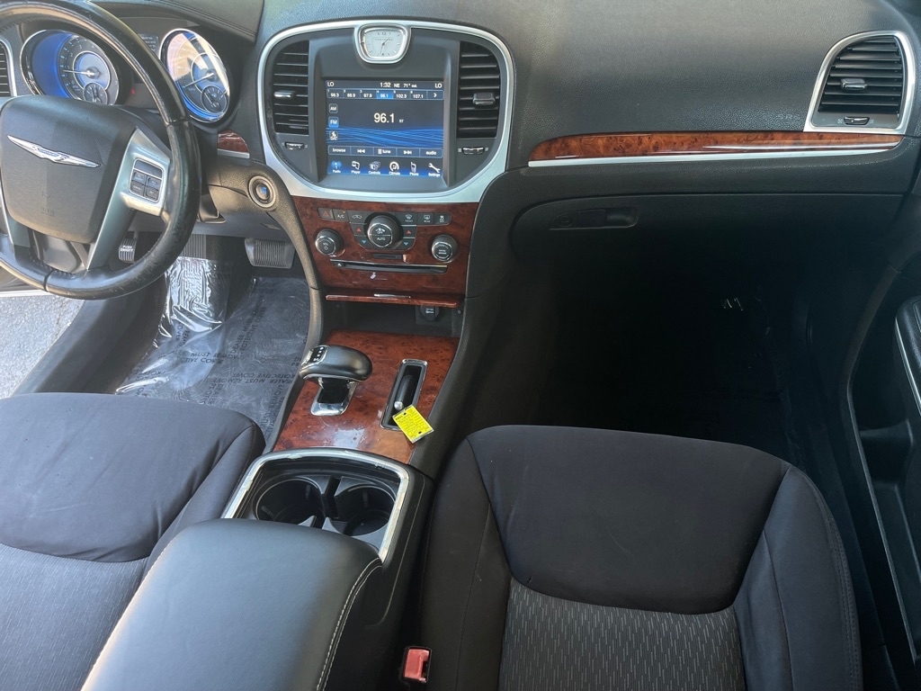 Chrysler 300 Base 2012 Chrysler 300 Base 2012