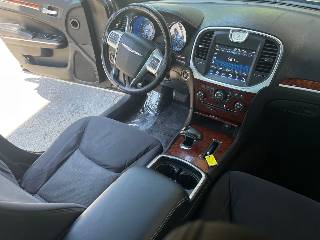 Chrysler 300 Base 2012 Chrysler 300 Base 2012