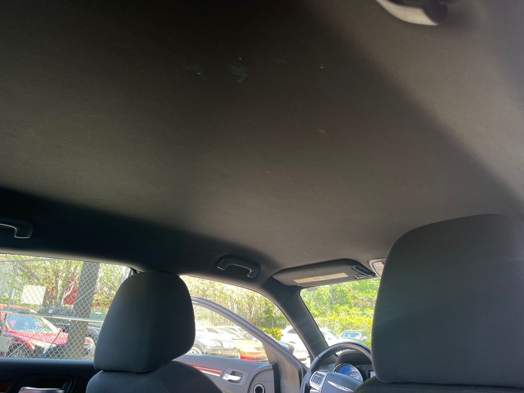 Chrysler 300 Base 2012 Chrysler 300 Base 2012