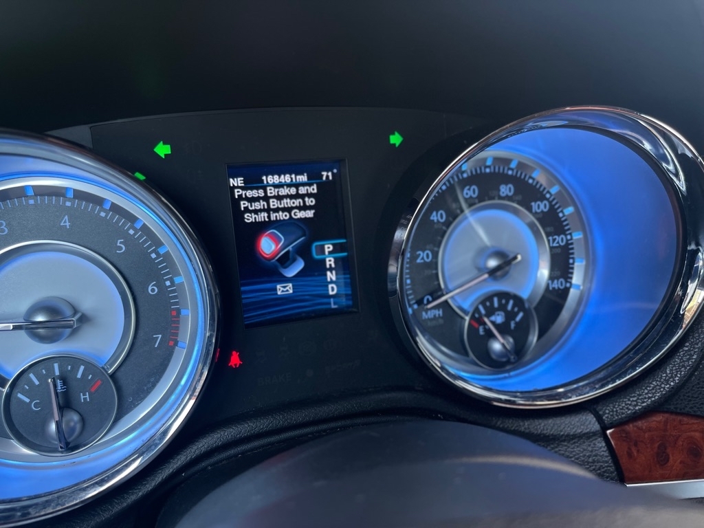 Chrysler 300 Base 2012 Chrysler 300 Base 2012