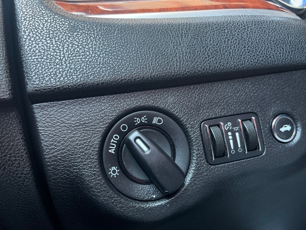 Chrysler 300 Base 2012 Chrysler 300 Base 2012