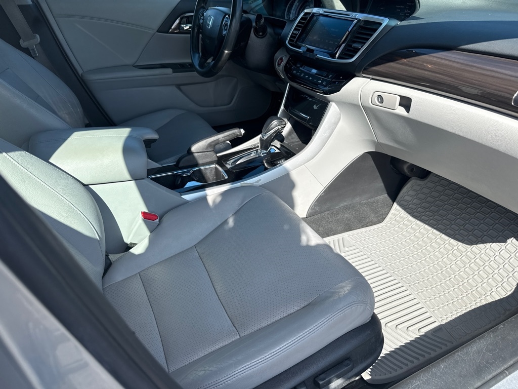 Honda Accord EX-L Sedan V6 6-Spd AT 2016