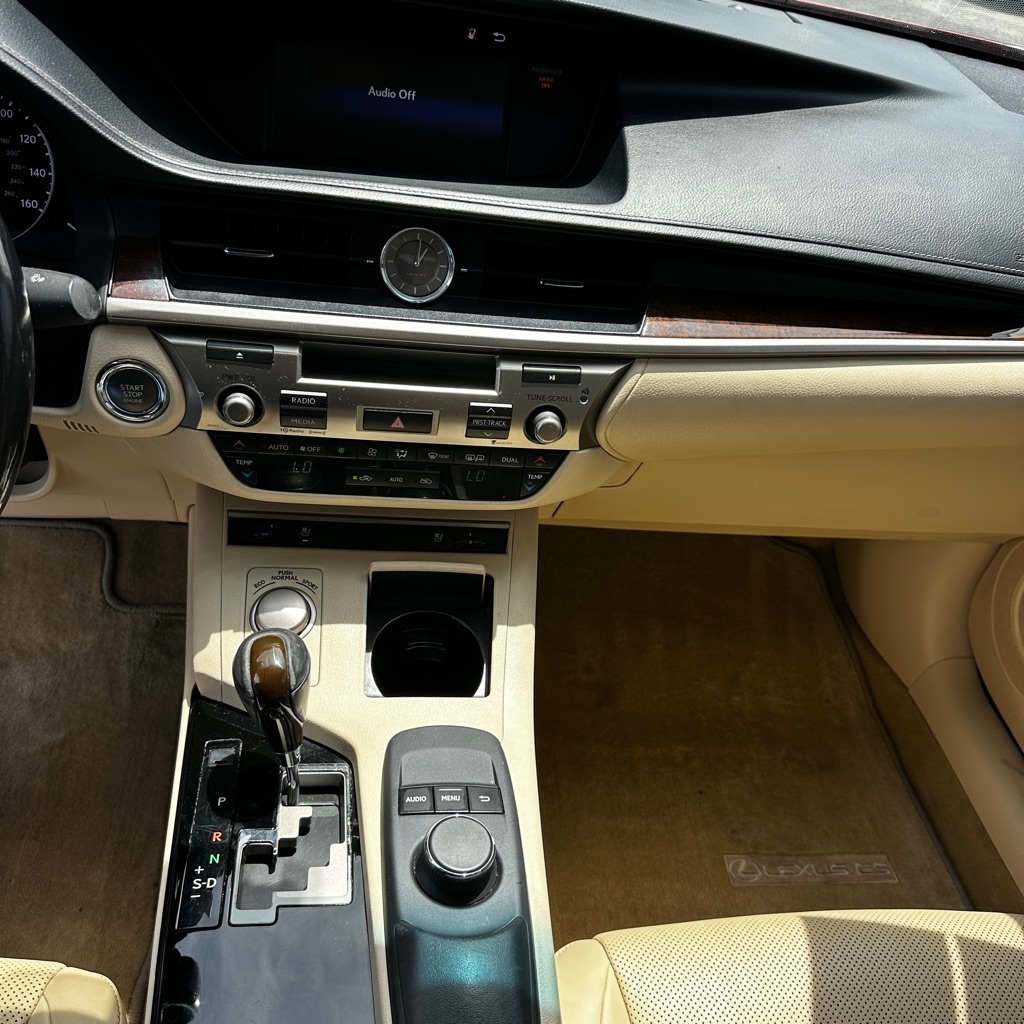 Lexus ES 350 Sedan 2015 Lexus ES 350 Sedan 2015