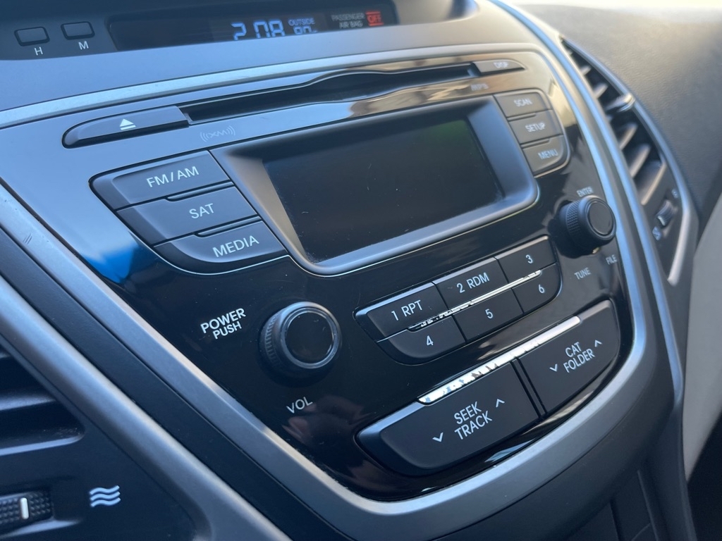 Hyundai Elantra GLS M/T 2014 Hyundai Elantra GLS M/T 2014