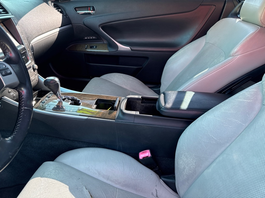 Lexus IS C 350 2012 Lexus IS C 350 2012