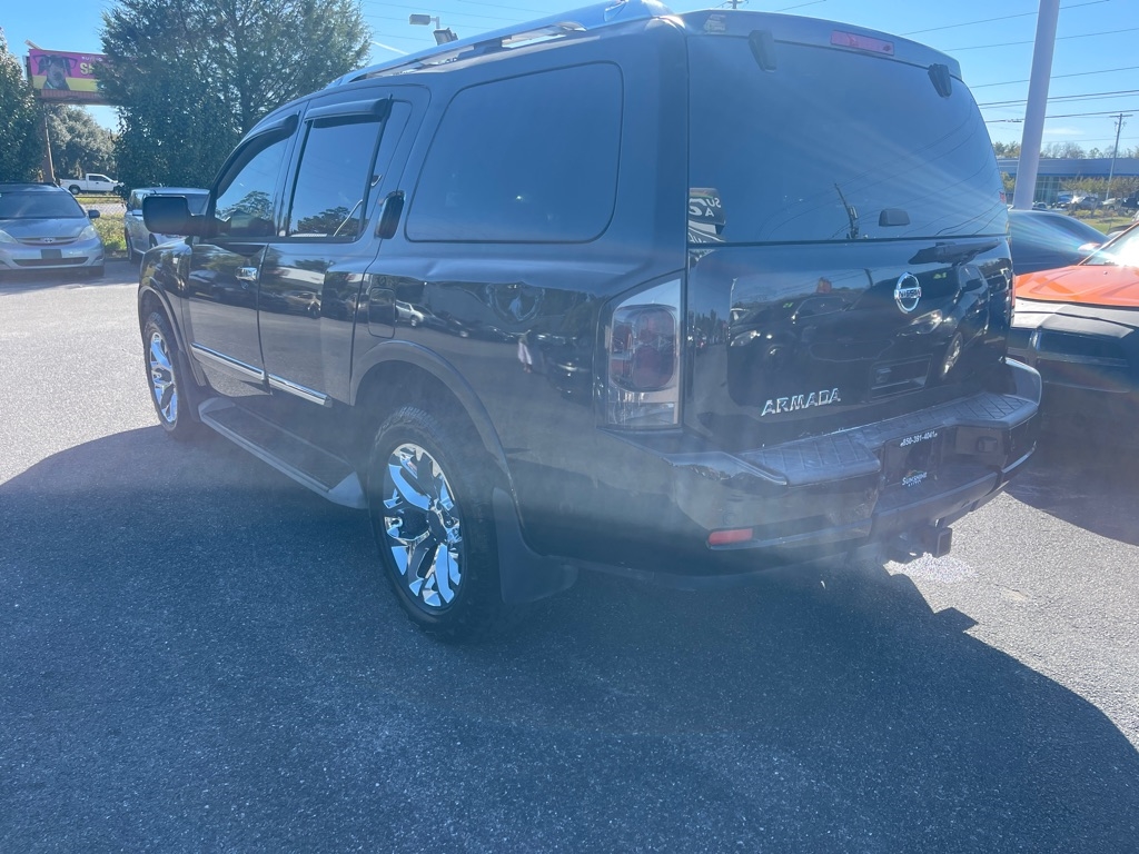 Nissan Armada Platinum 2WD 2010 Nissan Armada Platinum 2WD 2010