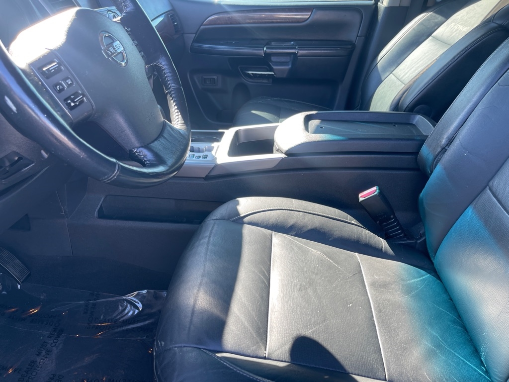 Nissan Armada Platinum 2WD 2010 Nissan Armada Platinum 2WD 2010