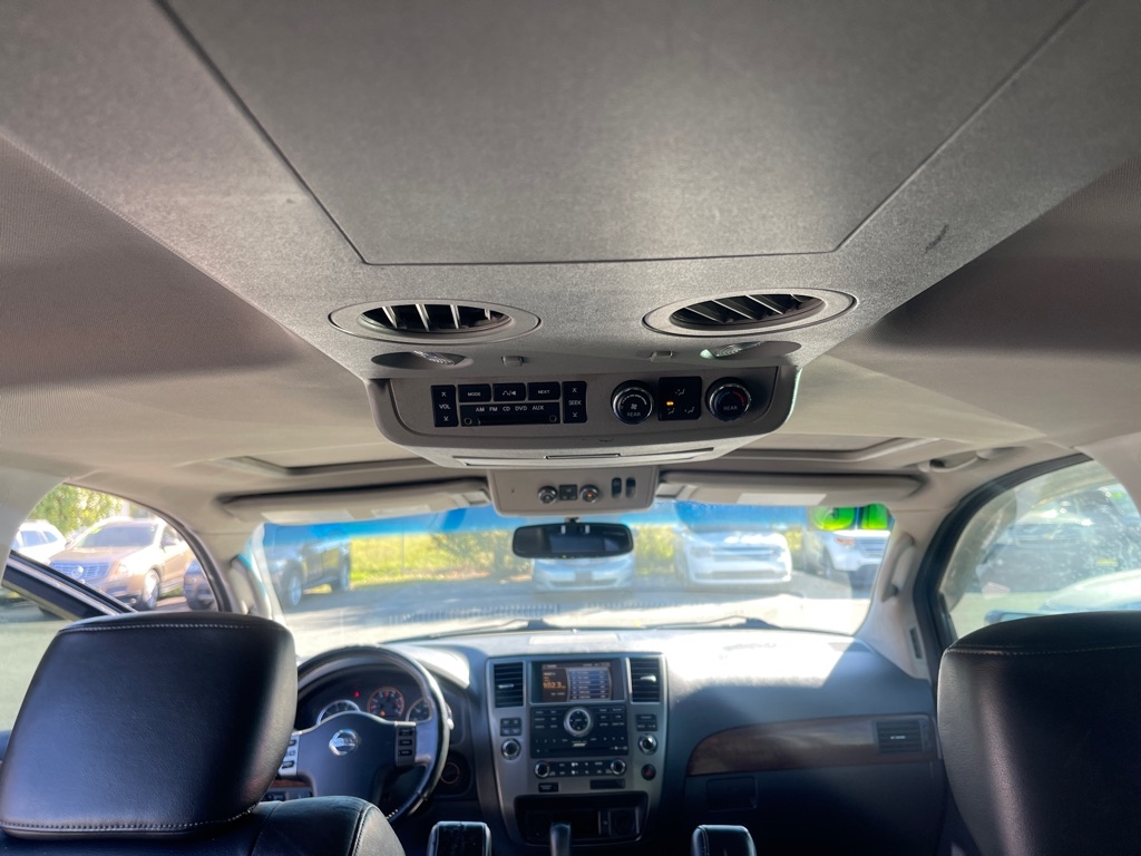 Nissan Armada Platinum 2WD 2010 Nissan Armada Platinum 2WD 2010