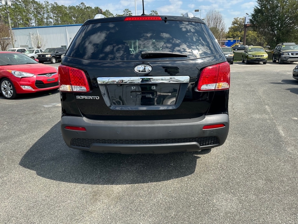 Kia Sorento LX 2WD 2012 Kia Sorento LX 2WD 2012