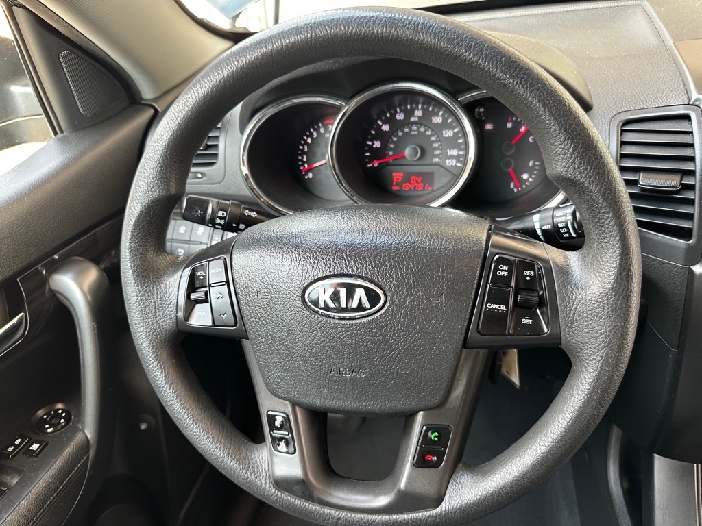 Kia Sorento LX 2WD 2012 Kia Sorento LX 2WD 2012