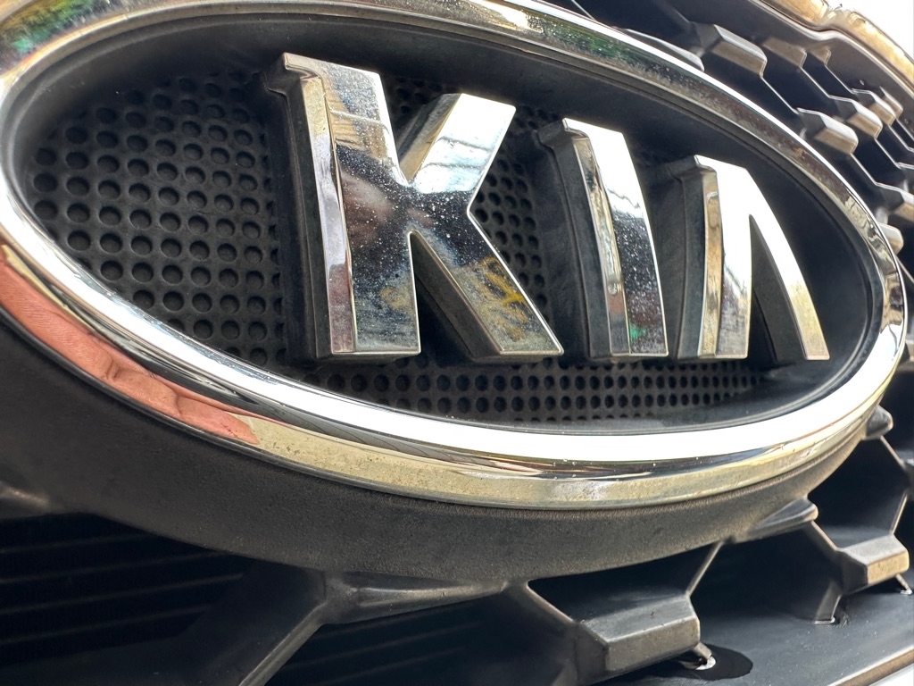 Kia Sorento LX 2WD 2012 Kia Sorento LX 2WD 2012