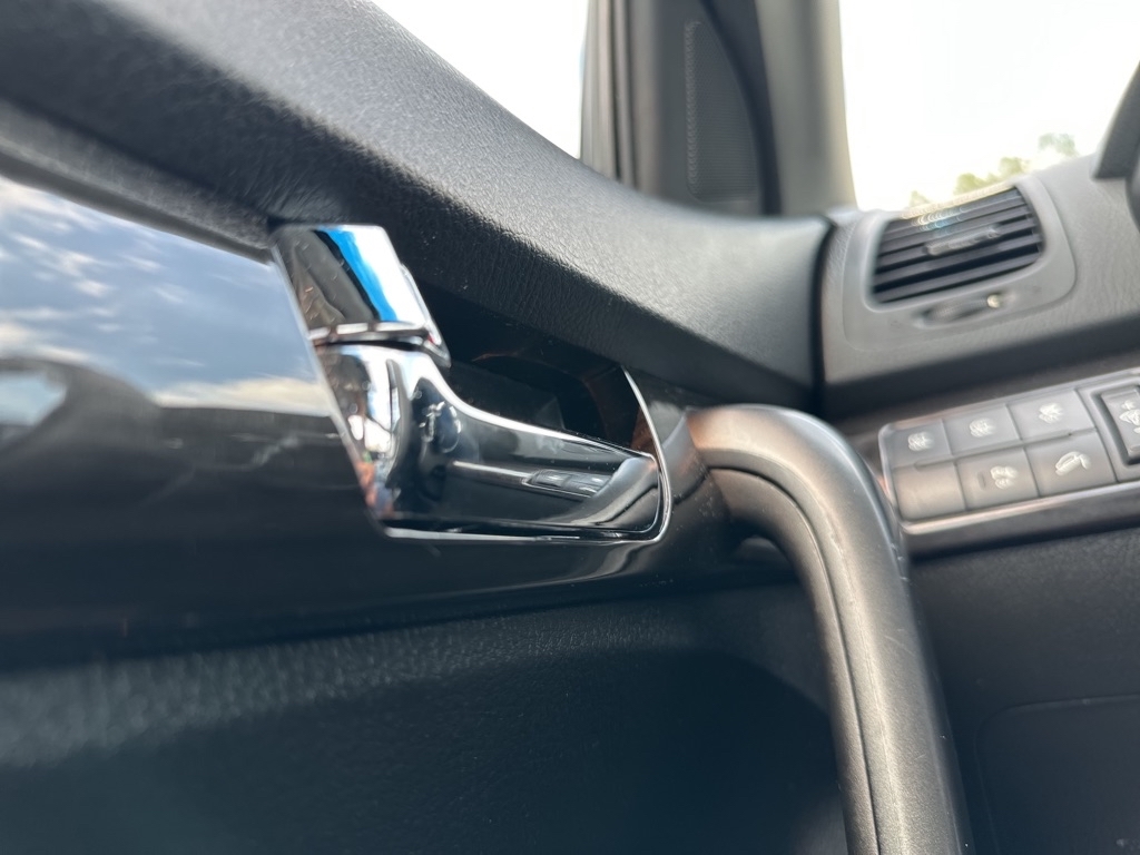 Kia Sorento LX 2WD 2012 Kia Sorento LX 2WD 2012