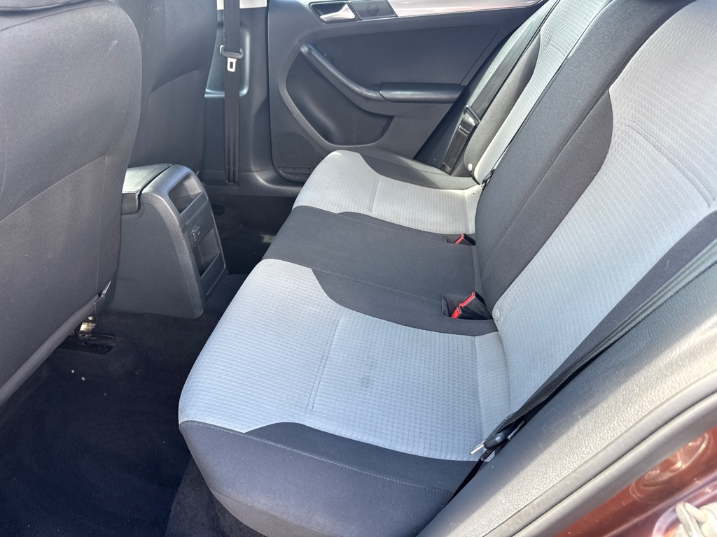 Volkswagen Jetta 1.4T S 6A 2017 Volkswagen Jetta 1.4T S 6A 2017