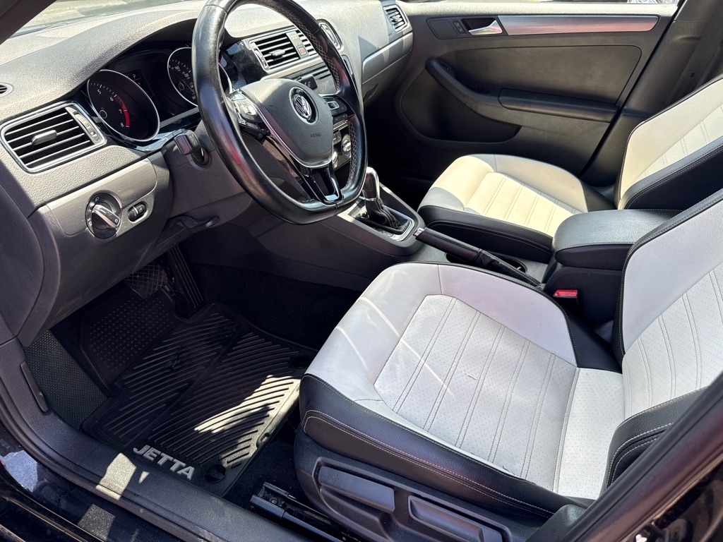 Volkswagen Jetta Sport 6A 2017 Volkswagen Jetta Sport 6A 2017