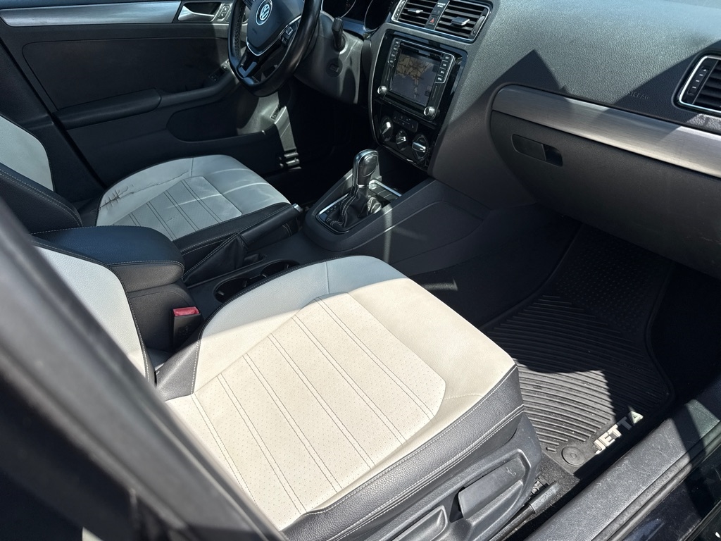 Volkswagen Jetta Sport 6A 2017 Volkswagen Jetta Sport 6A 2017