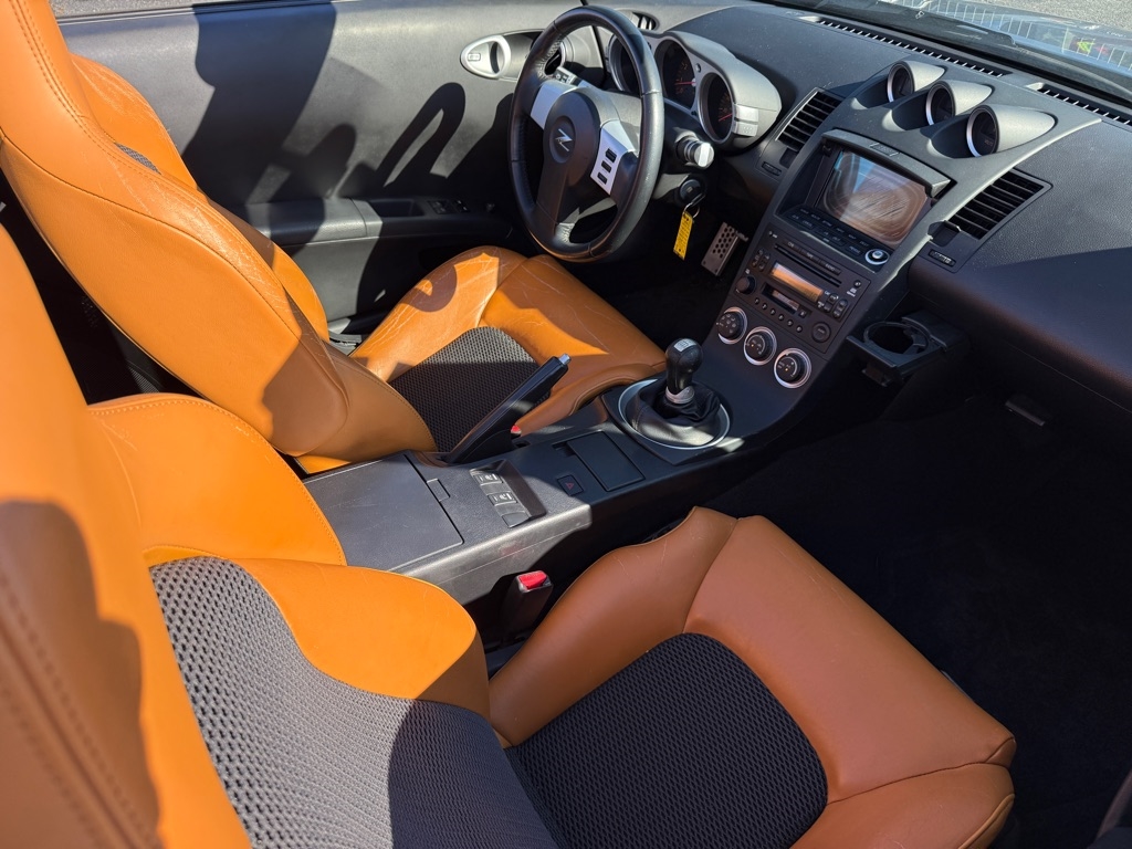 Nissan 350Z Enthusiast Roadster 2004