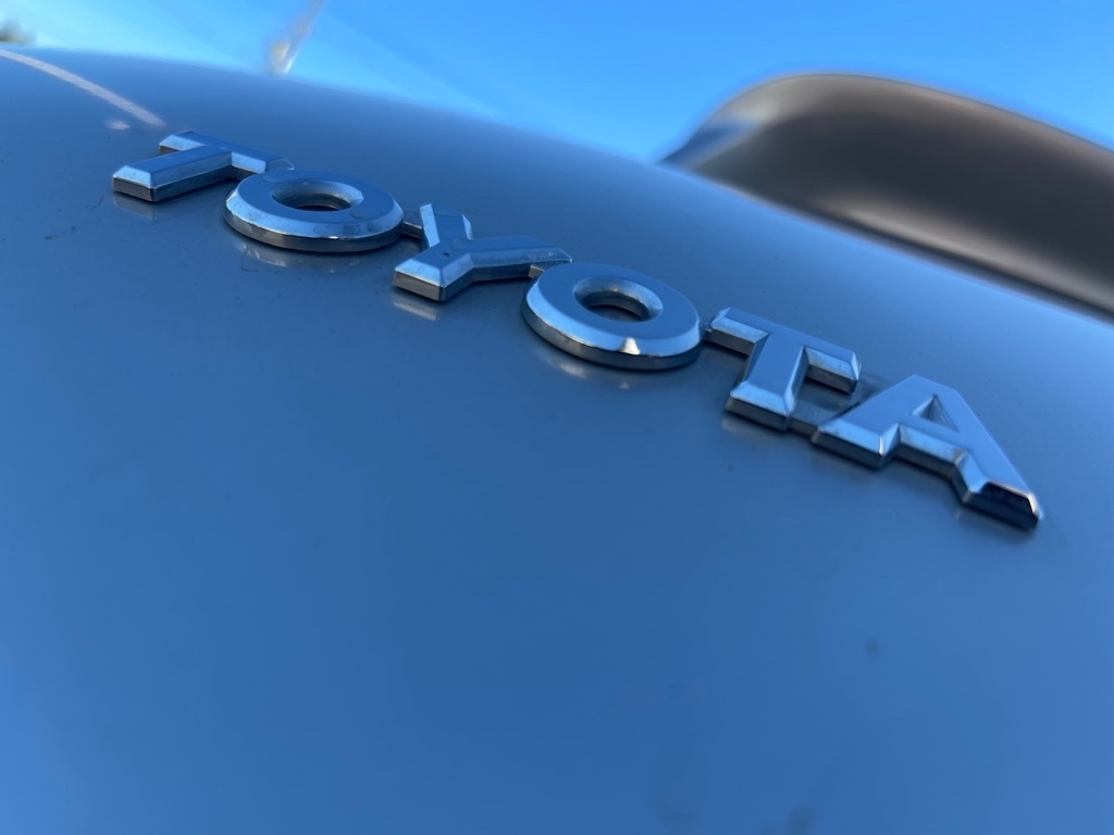 Toyota Highlander Hybrid 2WD 2006 Toyota Highlander Hybrid 2WD 2006