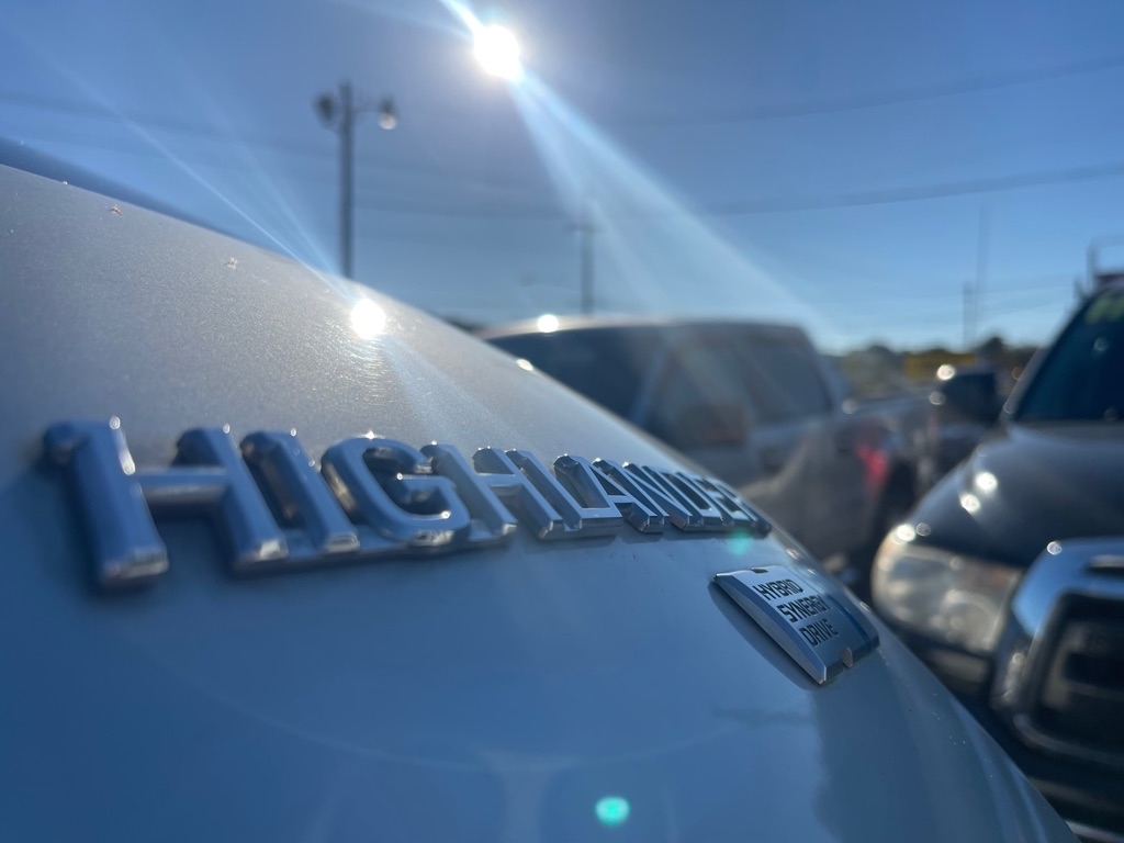 Toyota Highlander Hybrid 2WD 2006 Toyota Highlander Hybrid 2WD 2006