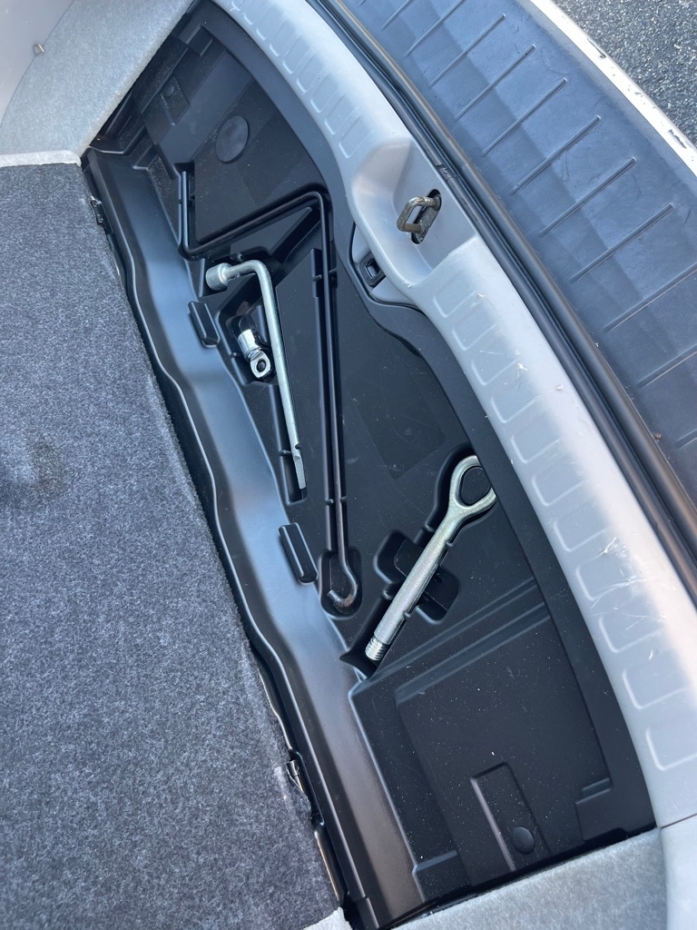 Toyota Highlander Hybrid 2WD 2006 Toyota Highlander Hybrid 2WD 2006