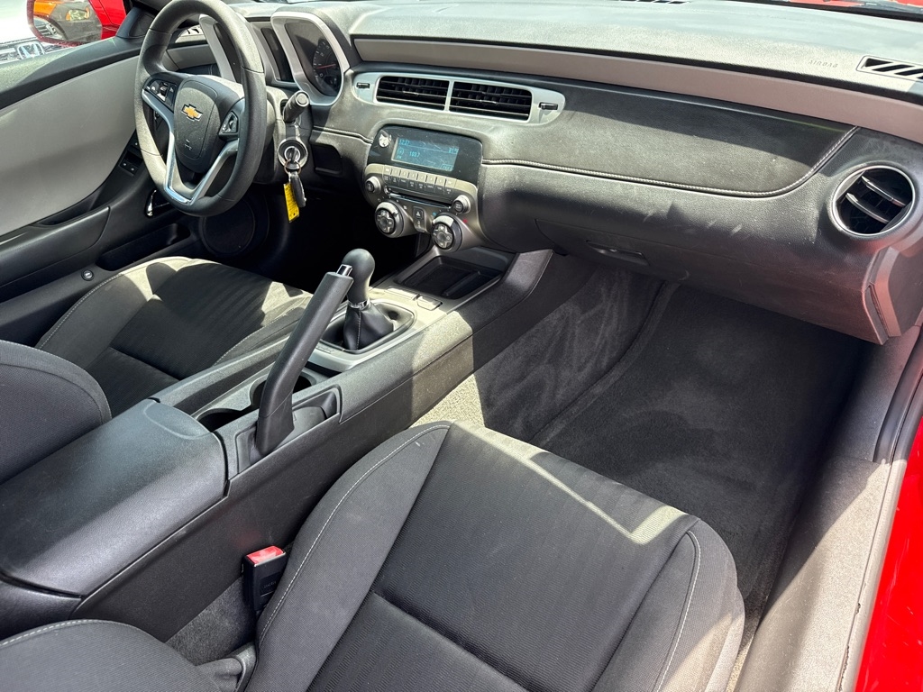 Chevrolet Camaro 1LS Coupe 2015