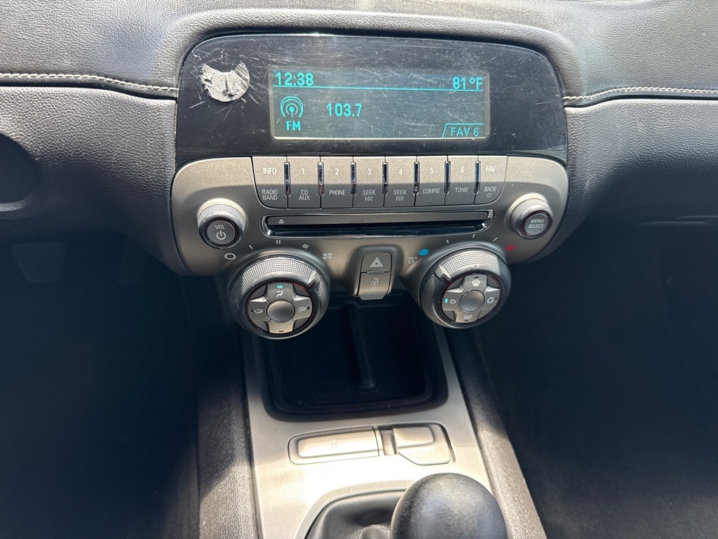 Chevrolet Camaro 1LS Coupe 2015