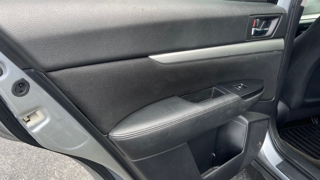 Subaru Outback 2.5i Premium 2014 Subaru Outback 2.5i Premium 2014