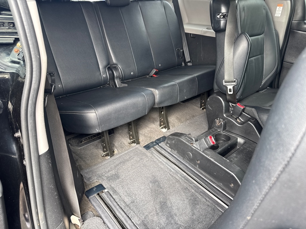 Toyota Sienna SE FWD 8-Passenger V6 2015 Toyota Sienna SE FWD 8-Passenger V6 2015