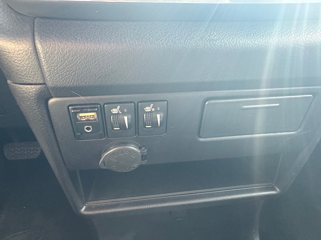 Toyota Sienna SE FWD 8-Passenger V6 2015 Toyota Sienna SE FWD 8-Passenger V6 2015