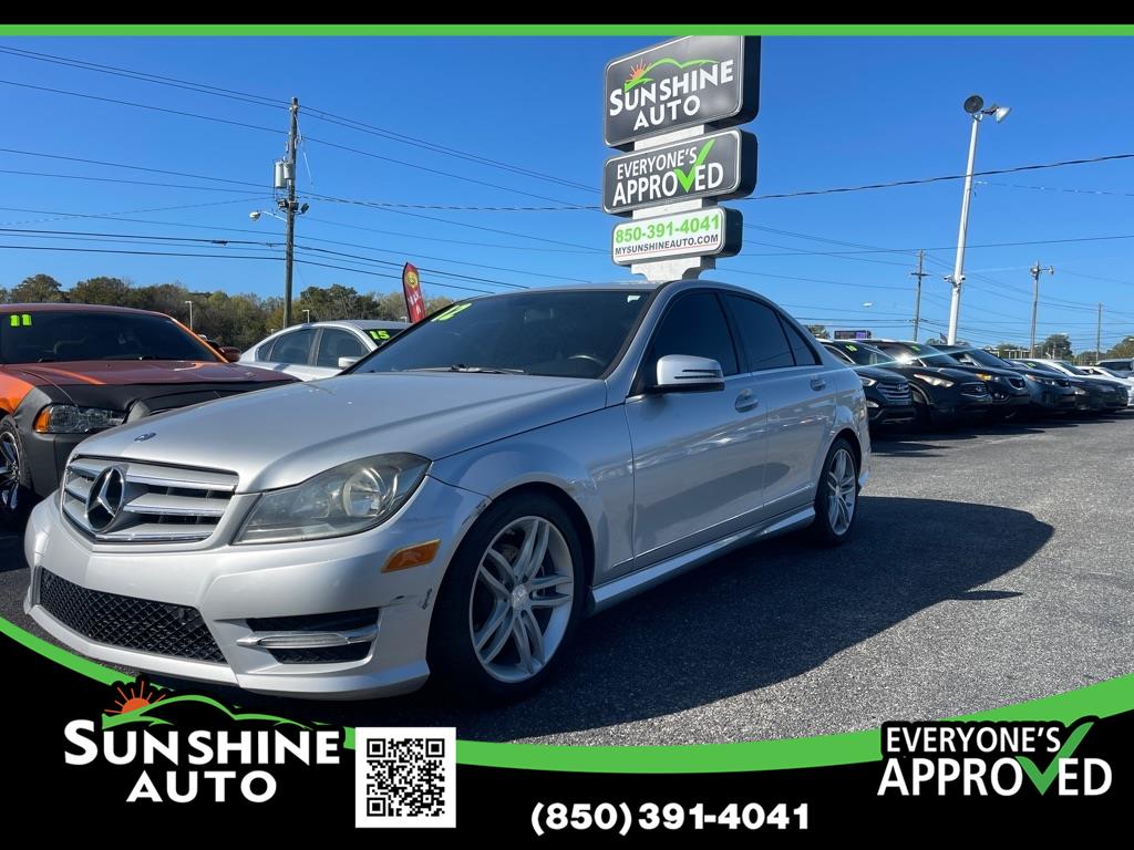 2012 Mercedes-Benz C-Class C300 Luxury's photo