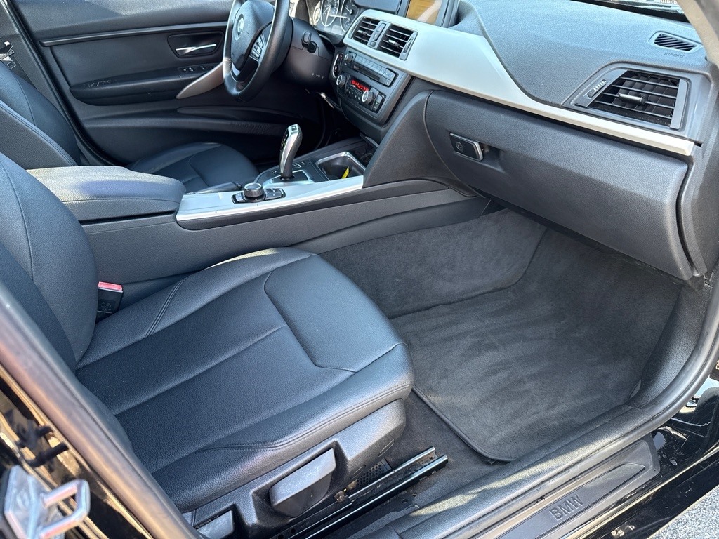 BMW 3-Series 320i Sedan 2015 BMW 3-Series 320i Sedan 2015