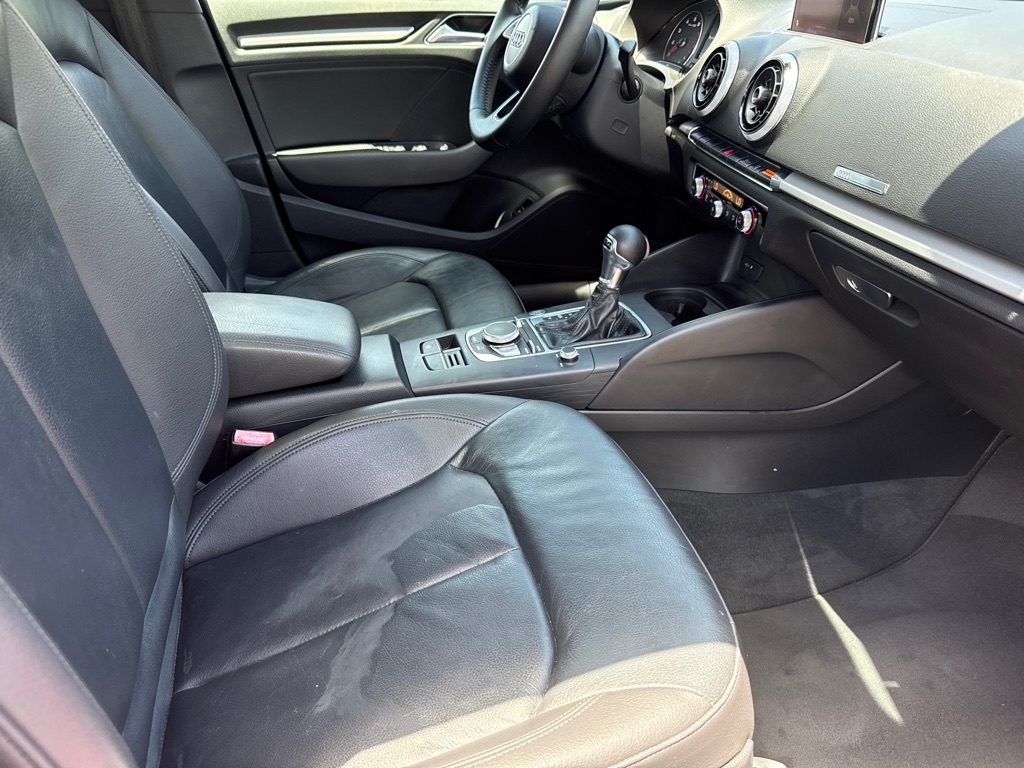 Audi A3 2.0 TFSI Premium 2017 Audi A3 2.0 TFSI Premium 2017