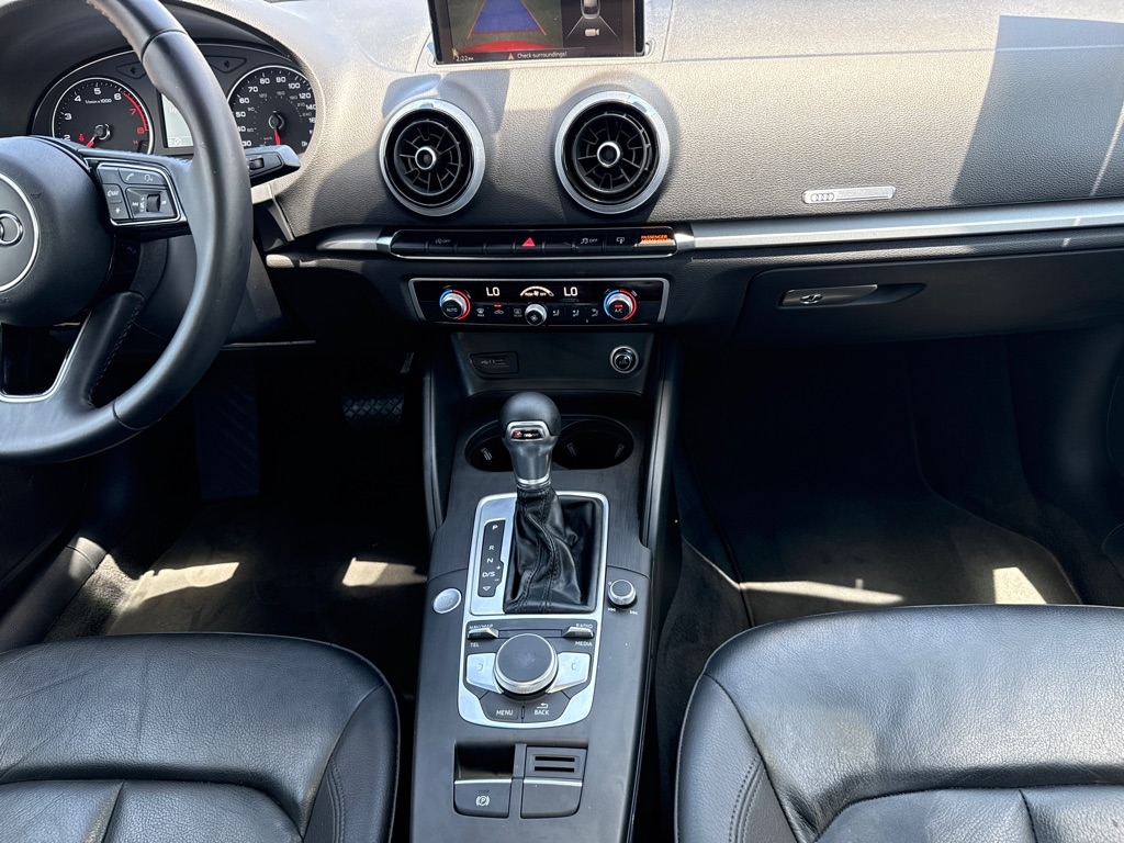 Audi A3 2.0 TFSI Premium 2017 Audi A3 2.0 TFSI Premium 2017