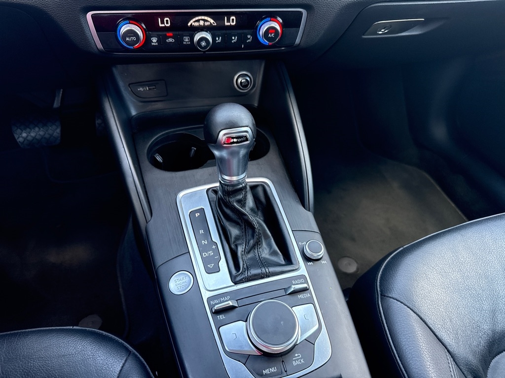 Audi A3 2.0 TFSI Premium 2017 Audi A3 2.0 TFSI Premium 2017