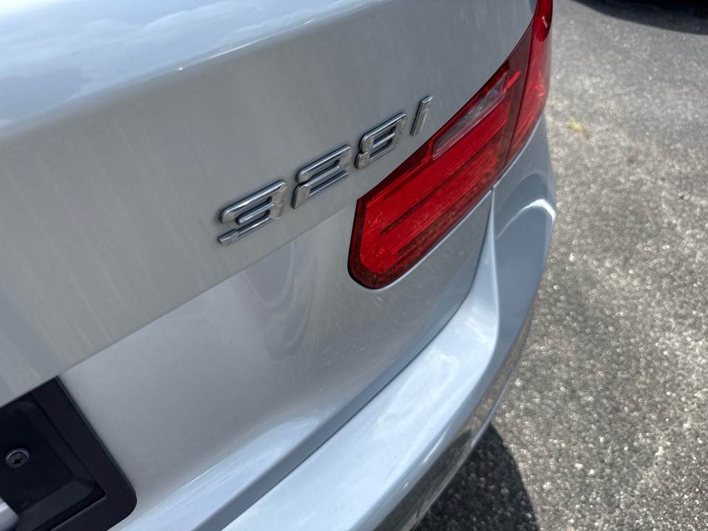 BMW 3-Series 328i Sedan 2015 BMW 3-Series 328i Sedan 2015