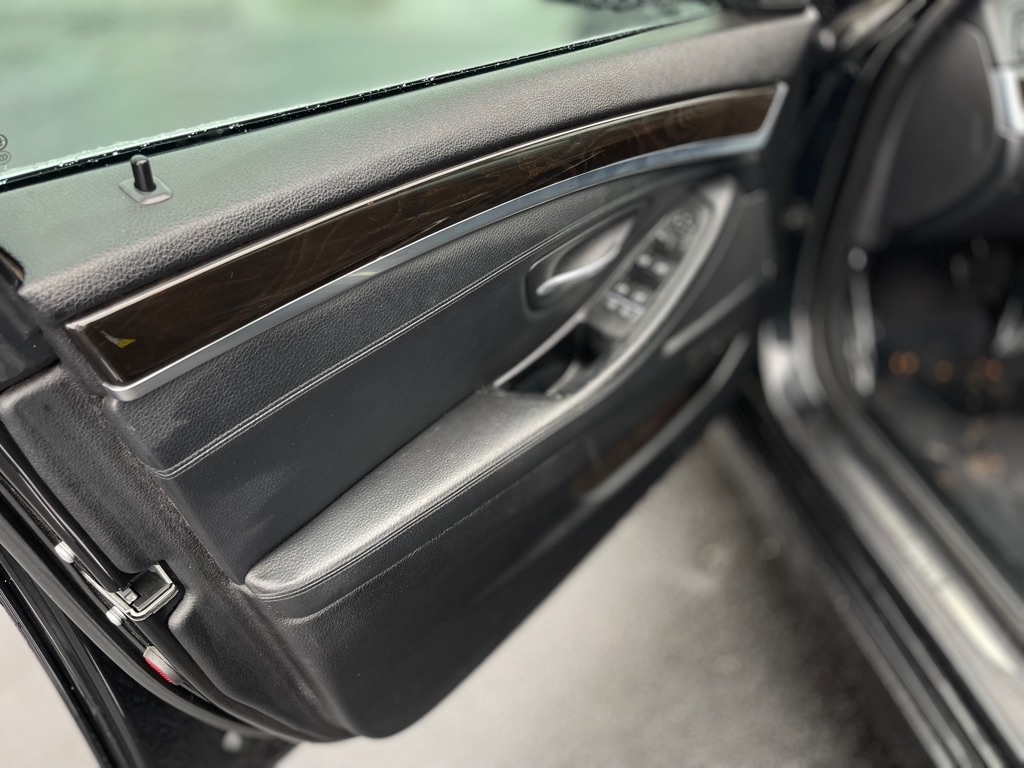 BMW 5-Series 535i 2011 BMW 5-Series 535i 2011