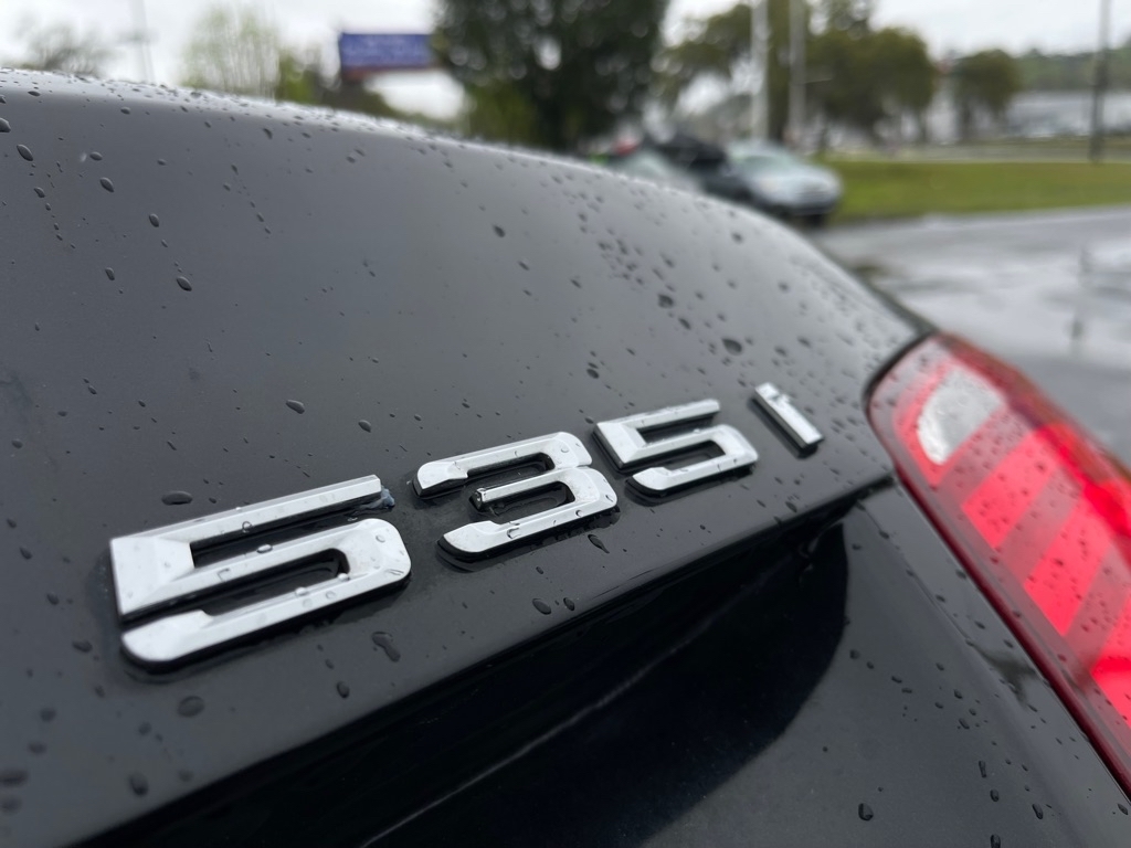 BMW 5-Series 535i 2011 BMW 5-Series 535i 2011