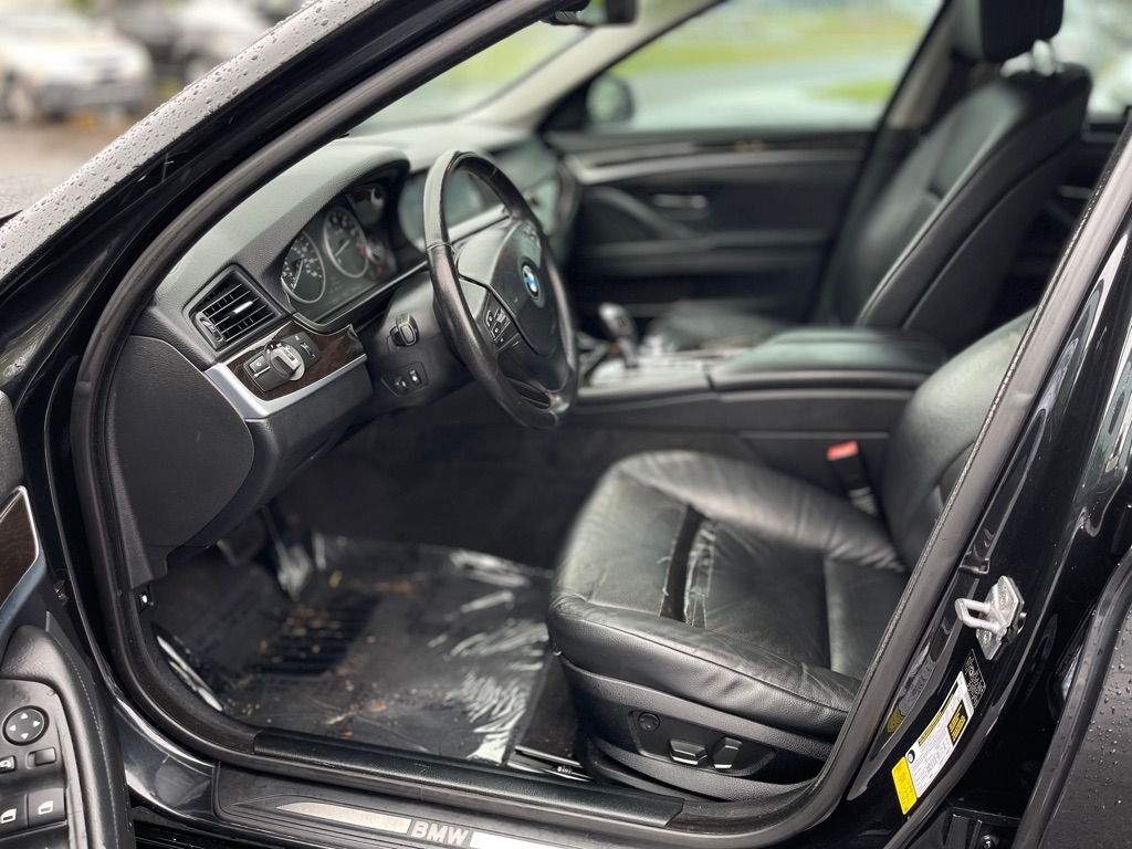 BMW 5-Series 535i 2011 BMW 5-Series 535i 2011