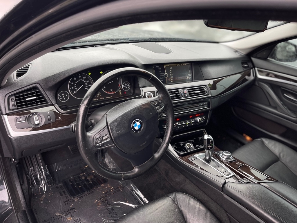 BMW 5-Series 535i 2011 BMW 5-Series 535i 2011