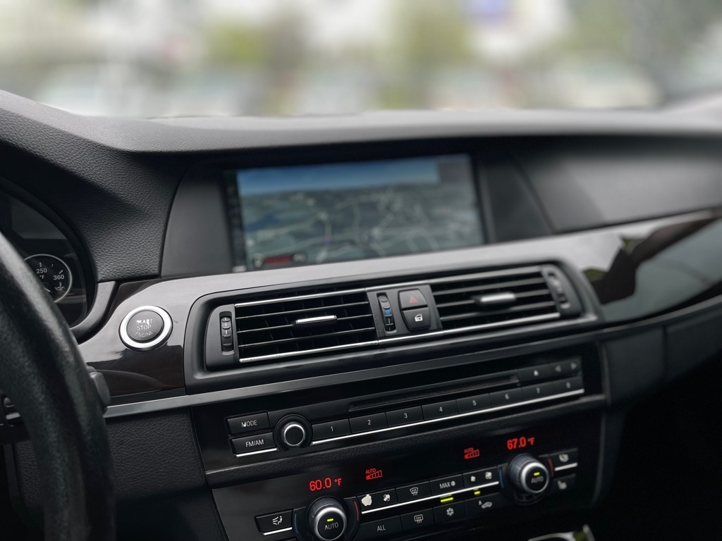 BMW 5-Series 535i 2011 BMW 5-Series 535i 2011