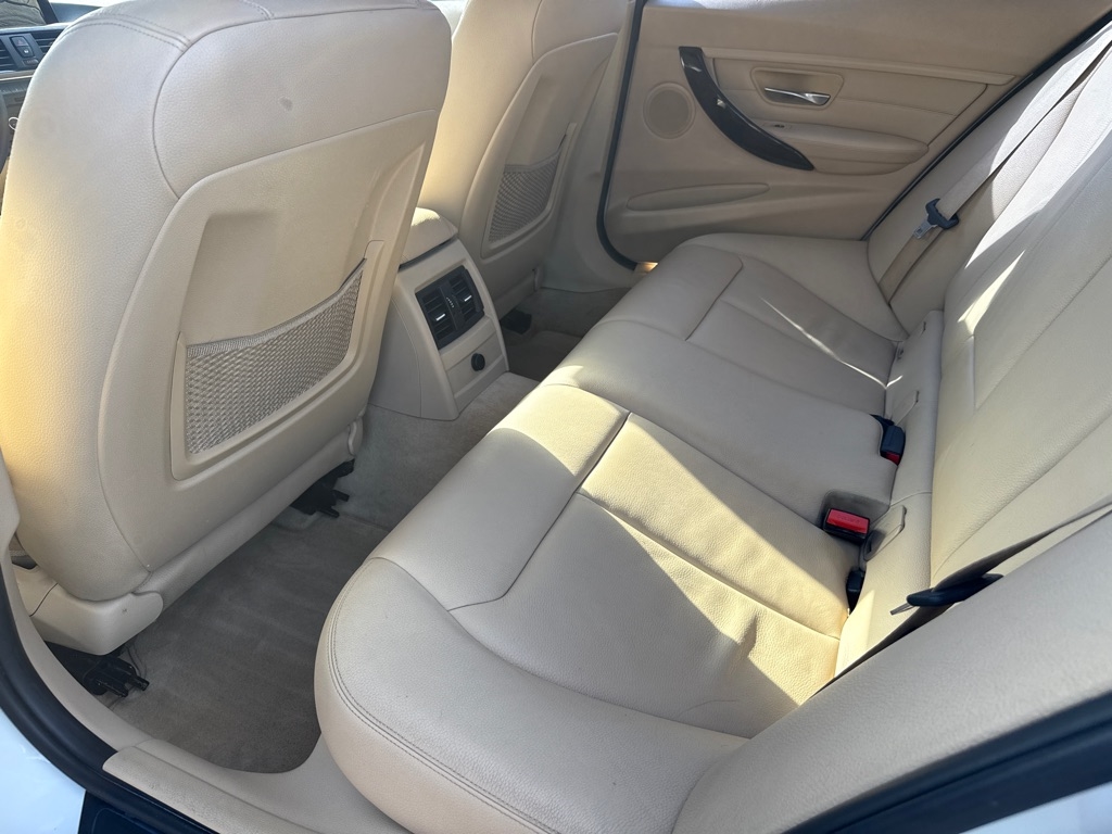 BMW 3-Series 328i Sedan 2015 BMW 3-Series 328i Sedan 2015