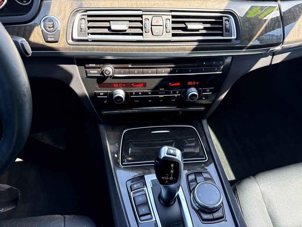 BMW 7-Series 740iL 2014 BMW 7-Series 740iL 2014