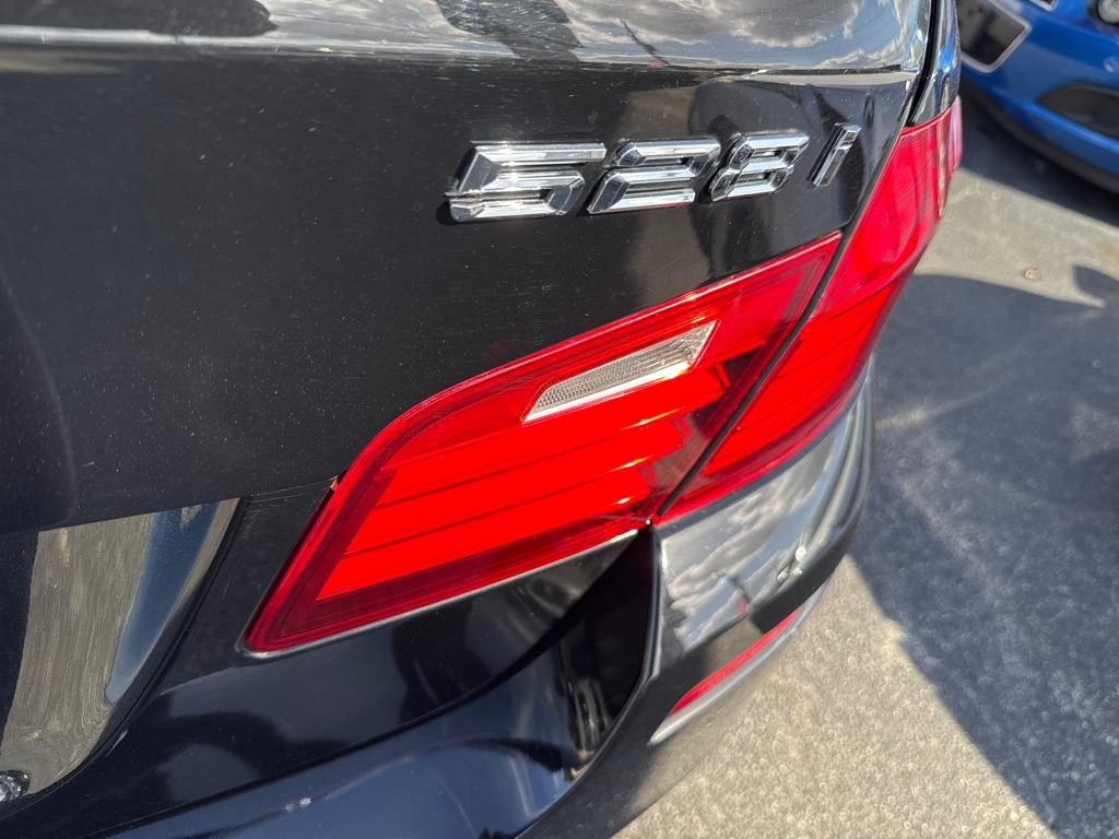 BMW 5-Series 528i 2015 BMW 5-Series 528i 2015