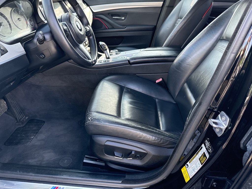 BMW 5-Series 528i 2015 BMW 5-Series 528i 2015