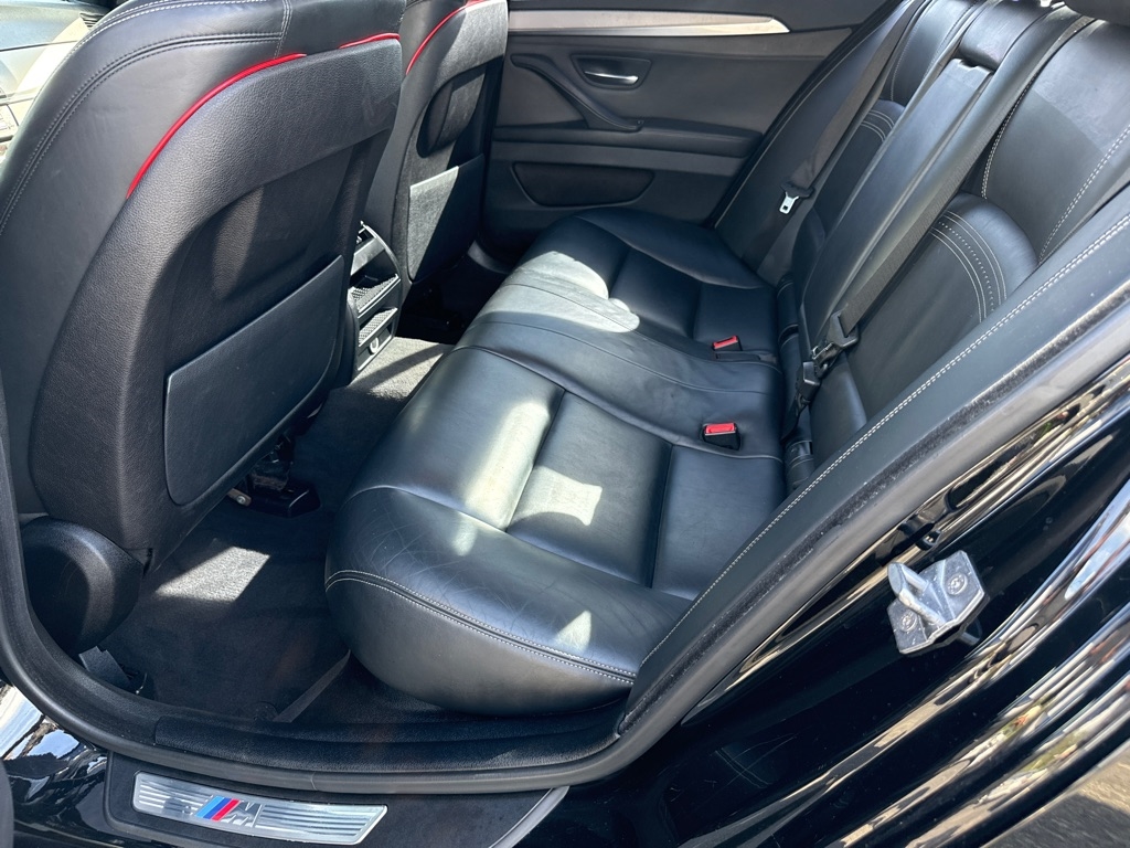 BMW 5-Series 528i 2015 BMW 5-Series 528i 2015