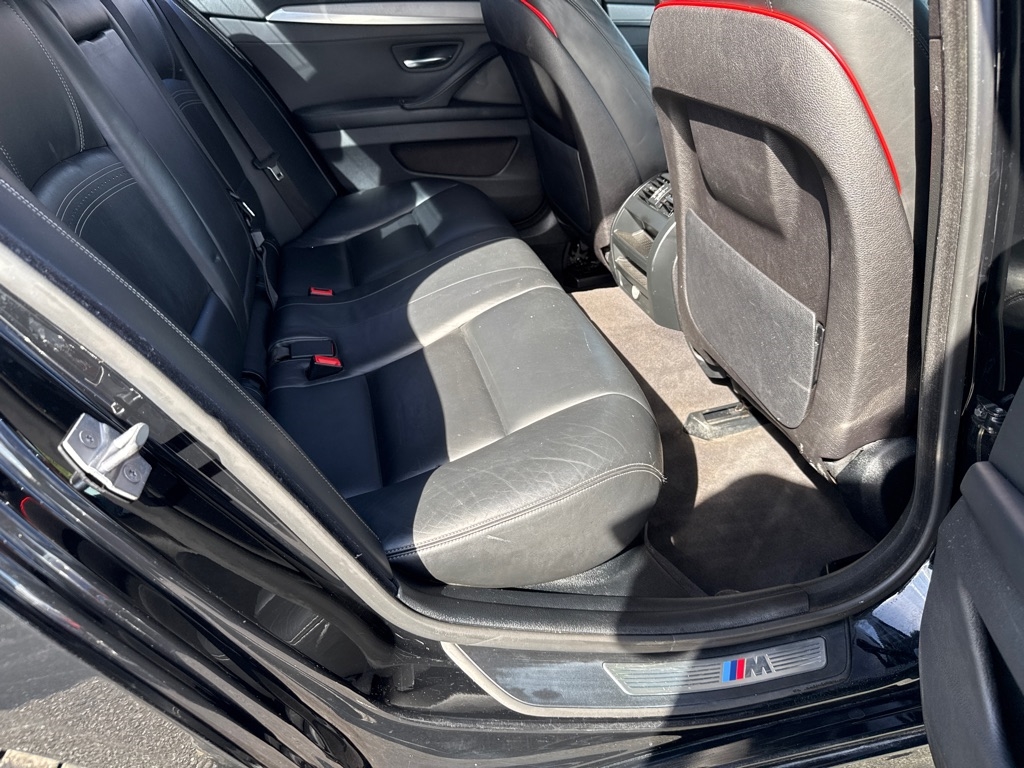 BMW 5-Series 528i 2015 BMW 5-Series 528i 2015