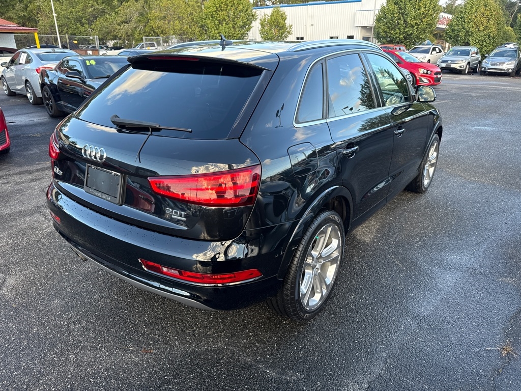 Audi Q3 2.0T quattro Premium Plus 2015 Audi Q3 2.0T quattro Premium Plus 2015