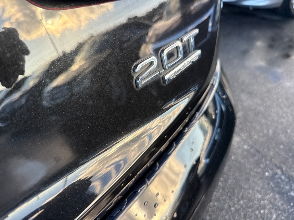 Audi Q3 2.0T quattro Premium Plus 2015 Audi Q3 2.0T quattro Premium Plus 2015