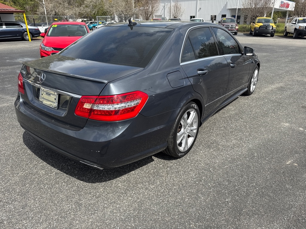 Mercedes-Benz E-Class E350 Sedan 2013 Mercedes-Benz E-Class E350 Sedan 2013
