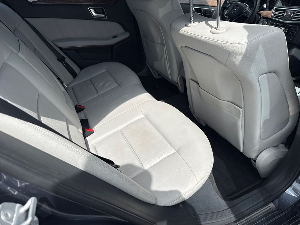 Mercedes-Benz E-Class E350 Sedan 2013 Mercedes-Benz E-Class E350 Sedan 2013